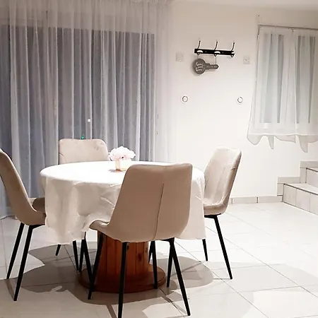 Celies Country Holiday home *